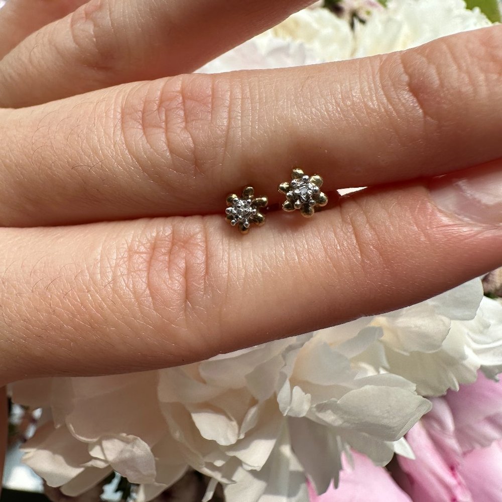Small Diamonds baby studs